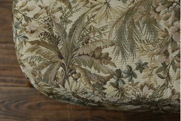 中古　美品!!　ERCOL(アーコール)　ボタニカル柄のファブリックが上品な2人掛けソファ(アームソファ、2Pソファ、二人掛け、英国、北欧)(R-082222)