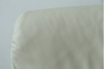 中古　美品　EKORNES(エコーネス)　Stressless(ストレスレス)　View (S)　シグニチャー オットマン付　優雅な寛ぎの時間を演出する回転チェアとオットマンのセット　定価(セット合計)約44万円　R-082224