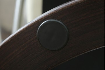 中古　美品　EKORNES(エコーネス)　Stressless(ストレスレス)　View (S)　シグニチャー オットマン付　優雅な寛ぎの時間を演出する回転チェアとオットマンのセット　定価(セット合計)約44万円　R-082224