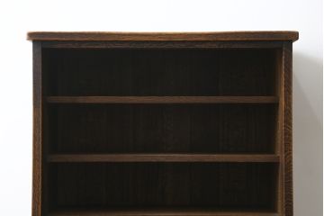 中古　美品　国産職人手作り　水屋の匠　久遠　希少の廃番品　民芸家具　楢(ナラ)材　味わい深い木の色味が素敵なアンティーク調脚付き水屋箪笥(サイドボード、サイドキャビネット、食器棚、戸棚、収納棚)(R-082228)