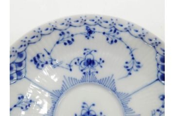 デンマーク　ROYAL COPENHAGEN(ロイヤルコペンハーゲン)　ブルーフルーテッド　ハーフレース　可憐な印象のティーカップ&ソーサー2客セット(洋食器、C&S、北欧)(R-082243)