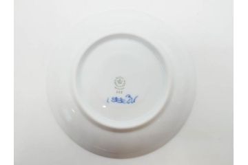 デンマーク　ROYAL COPENHAGEN(ロイヤルコペンハーゲン)　ブルーフルーテッド　ハーフレース　可憐な印象のティーカップ&ソーサー2客セット(洋食器、C&S、北欧)(R-082243)