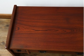 中古　美品　松本伝統　指物工芸家具　総欅(ケヤキ)材　漆塗り　落ち着いた雰囲気の上質な文机　定価約30万円　(R-082251)