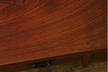 中古　美品　松本伝統　指物工芸家具　総欅(ケヤキ)材　漆塗り　落ち着いた雰囲気の上質な文机　定価約30万円　(R-082251)