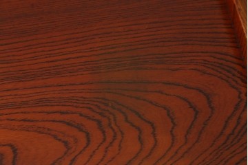 中古　美品　松本伝統　指物工芸家具　総欅(ケヤキ)材　漆塗り　落ち着いた雰囲気の上質な文机　定価約30万円　(R-082251)