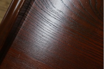 中古　美品　松本伝統　指物工芸家具　総欅(ケヤキ)材　漆塗り　落ち着いた雰囲気の上質な文机　定価約30万円　(R-082251)