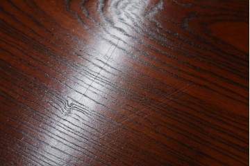 中古　美品　松本伝統　指物工芸家具　総欅(ケヤキ)材　漆塗り　落ち着いた雰囲気の上質な文机　定価約30万円　(R-082251)