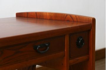 中古　美品　松本伝統　指物工芸家具　総欅(ケヤキ)材　漆塗り　落ち着いた雰囲気の上質な文机(両袖机、座机、ローテーブル、ワークデスク、在宅用、在宅ワーク用)(定価約30万円)(R-082251)
