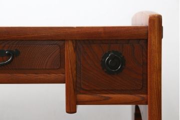 中古　美品　松本伝統　指物工芸家具　総欅(ケヤキ)材　漆塗り　落ち着いた雰囲気の上質な文机(両袖机、座机、ローテーブル、ワークデスク、在宅用、在宅ワーク用)(定価約30万円)(R-082251)
