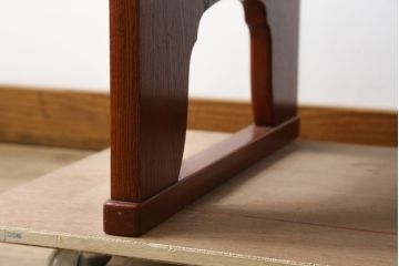 中古　美品　松本伝統　指物工芸家具　総欅(ケヤキ)材　漆塗り　落ち着いた雰囲気の上質な文机(両袖机、座机、ローテーブル、ワークデスク、在宅用、在宅ワーク用)(定価約30万円)(R-082251)