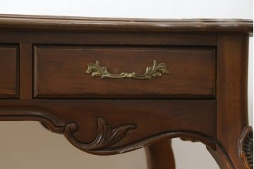 中古　アメリカ製　センチュリー社(CENTURY)　パーケット天板　気品溢れる佇まいのデスク(コンソールテーブル、サイドテーブル、机、ワークデスク、在宅ワーク用、在宅用)(定価約180万円)(R-082255)
