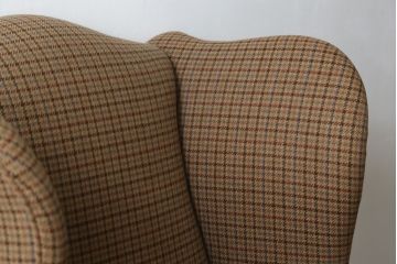中古　希少!!　ラルフローレン(Ralph Lauren)　落ち着いた色味のチェック柄がおしゃれなウィングバックソファ(色褪せあり、ウイングバック、椅子、イス、アームチェア、イージーチェア、1P、一人掛け、1人掛けソファ)(R-082256)