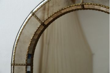 中古　美品　スペイン　高級輸入家具　モザイク装飾が美しい!!ベネチアンスタイルのアーチ型ウォールミラー(姿見、壁掛け鏡)(R-082257)