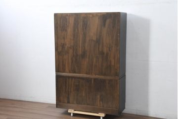 中古　超美品!!　輪島塗り　黒漆塗り　鮮やかな色合いの蒔絵入り茶箪笥(茶たんす、茶タンス、キャビネット、茶棚、飾り棚、収納棚、戸棚、店舗什器)(定価約200万円)(R-082276)