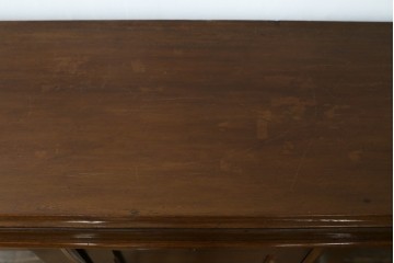 イギリスアンティーク　マホガニー材　可愛らしい脚が魅力のステンドグラス入りサイドバイサイドビューローブックケース　(R-082278)