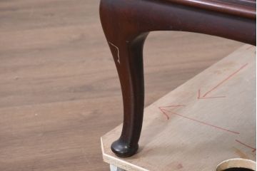 イギリスアンティーク　高級品!!　マホガニー材　象嵌入り　上品で繊細なデザインの小ぶりな猫脚パーラーキャビネット(コレクションケース、キュリオケース、ミラー、飾り棚、戸棚、収納棚、店舗什器、英国)(R-082279)