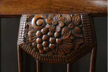 イギリスアンティーク　希少!!　高級品!!　オーク材　手の込んだ彫刻が目を引く重厚で大振りなドリンクサーバーキャビネット(サイドボード、サイドキャビネット、飾り棚、収納棚、戸棚、食器棚、カップボード、カクテルキャビネット)(R-082280)