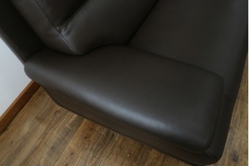 中古　美品　カリモク家具(karimoku)　domani(ドマーニ)　Excel-Life(エクセルライフ)　美しいフォルムが高級感漂う2.5人掛けソファ　定価約90万円　(R-082282)