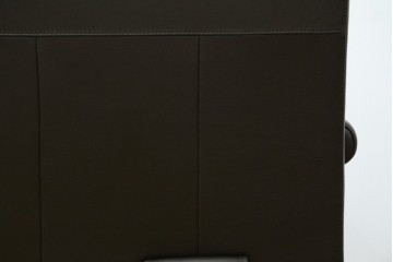 中古　美品　カリモク家具(karimoku)　domani(ドマーニ)　Excel-Life(エクセルライフ)　美しいフォルムが高級感漂う2.5人掛けソファ　定価約90万円　(R-082282)