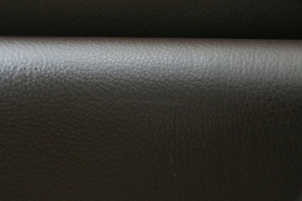 中古　美品　カリモク家具(karimoku)　domani(ドマーニ)　Excel-Life(エクセルライフ)　美しいフォルムが高級感漂う2.5人掛けソファ　定価約90万円　(R-082282)