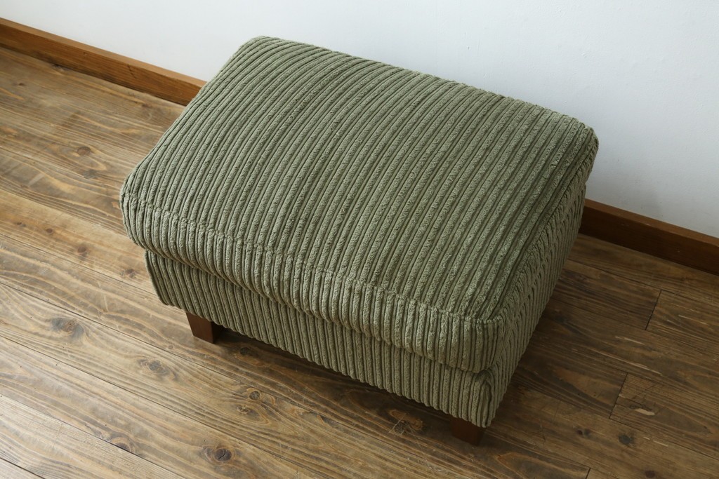 中古　美品!!　ACME Furniture(アクメファニチャー)　JETTY feather(ジェティ・フェザー)　肌触りの良いコーデュロイ生地のおしゃれなオットマン　定価約8万5千円　(R-082284)