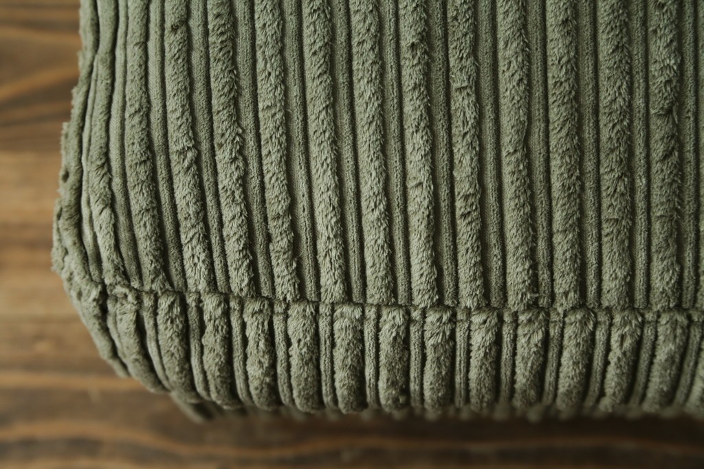 中古　美品!!　ACME Furniture(アクメファニチャー)　JETTY feather(ジェティ・フェザー)　肌触りの良いコーデュロイ生地のおしゃれなオットマン　定価約8万5千円　(R-082284)