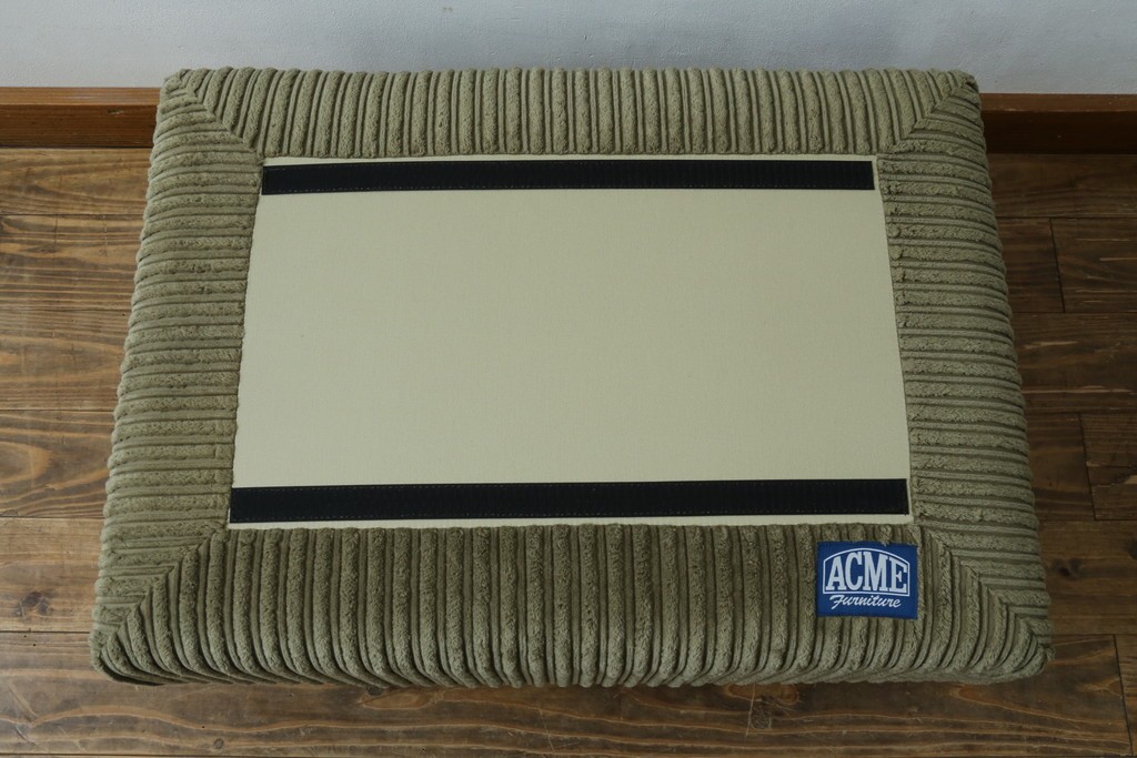 中古　美品!!　ACME Furniture(アクメファニチャー)　JETTY feather(ジェティ・フェザー)　肌触りの良いコーデュロイ生地のおしゃれなオットマン　定価約8万5千円　(R-082284)