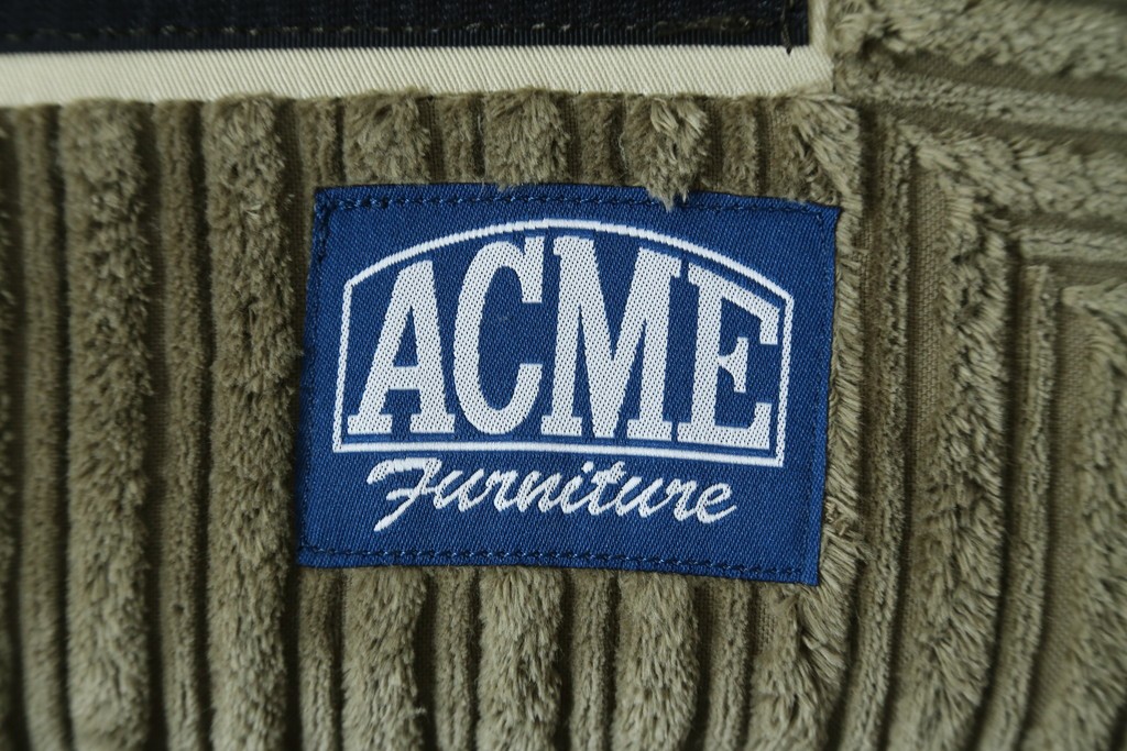 中古　美品!!　ACME Furniture(アクメファニチャー)　JETTY feather(ジェティ・フェザー)　肌触りの良いコーデュロイ生地のおしゃれなオットマン　定価約8万5千円　(R-082284)