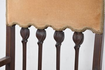 イギリスアンティーク　マホガニー材　背板の繊細なデザインと脚の挽き物が魅力のアームチェア(ダイニングチェア、椅子、イス、英国)(R-082287)