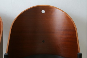 イタリアビンテージ　名作希少品!!　ドリアデ(Driade)　コステス(COSTES)　フィリップ・スタルク(Philippe Starck)デザイン　流線形のフォルムが美しいダイニングチェア2脚セット　(R-082288)