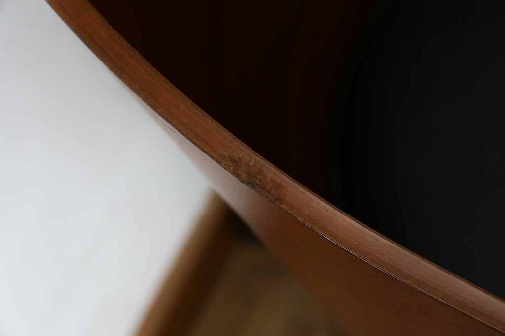 イタリアビンテージ　名作希少品!!　ドリアデ(Driade)　コステス(COSTES)　フィリップ・スタルク(Philippe Starck)デザイン　流線形のフォルムが美しいダイニングチェア2脚セット　(R-082288)