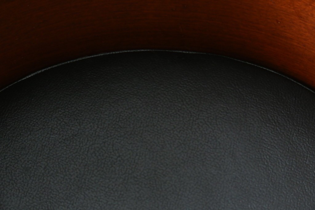 イタリアビンテージ　名作希少品!!　ドリアデ(Driade)　コステス(COSTES)　フィリップ・スタルク(Philippe Starck)デザイン　流線形のフォルムが美しいダイニングチェア2脚セット　(R-082288)