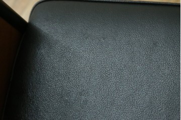 イタリアビンテージ　名作希少品!!　ドリアデ(Driade)　コステス(COSTES)　フィリップ・スタルク(Philippe Starck)デザイン　流線形のフォルムが美しいダイニングチェア2脚セット　(R-082288)