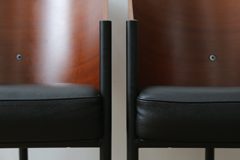 イタリアビンテージ　名作希少品!!　ドリアデ(Driade)　コステス(COSTES)　フィリップ・スタルク(Philippe Starck)デザイン　流線形のフォルムが美しいダイニングチェア2脚セット　(R-082288)