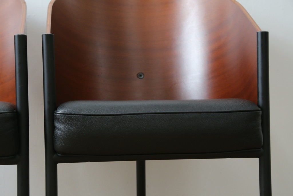 イタリアビンテージ　名作希少品!!　ドリアデ(Driade)　コステス(COSTES)　フィリップ・スタルク(Philippe Starck)デザイン　流線形のフォルムが美しいダイニングチェア2脚セット　(R-082288)