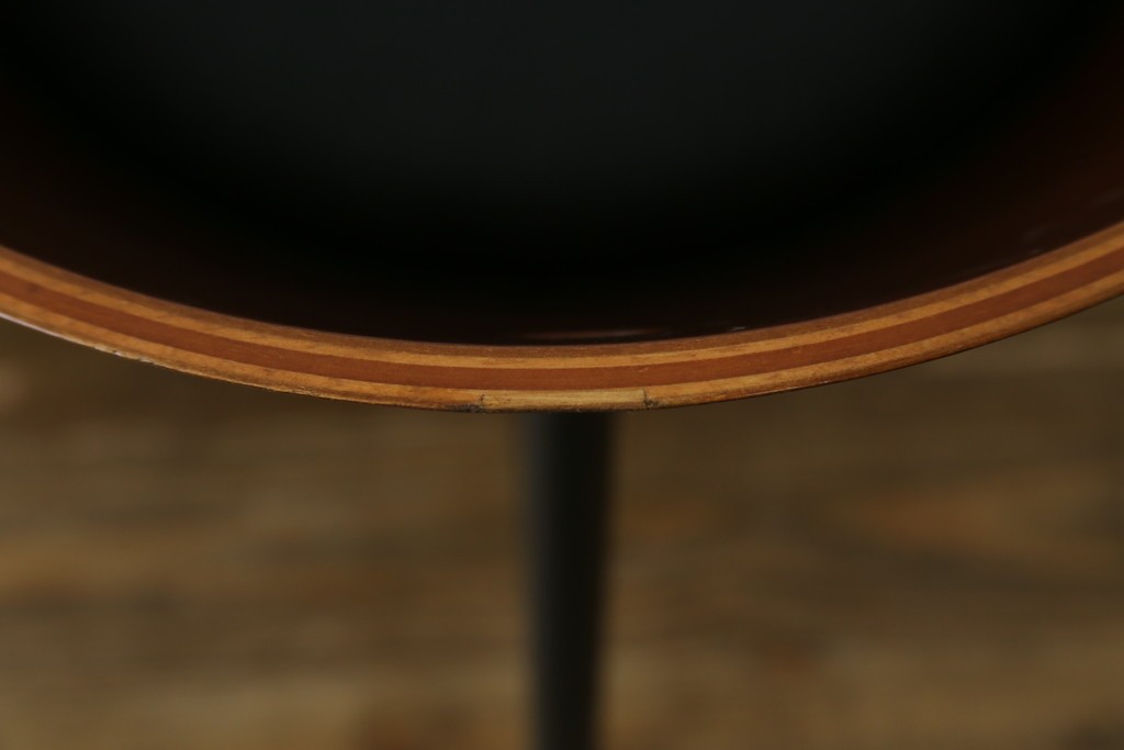 イタリアビンテージ　名作希少品!!　ドリアデ(Driade)　コステス(COSTES)　フィリップ・スタルク(Philippe Starck)デザイン　流線形のフォルムが美しいダイニングチェア2脚セット　(R-082288)