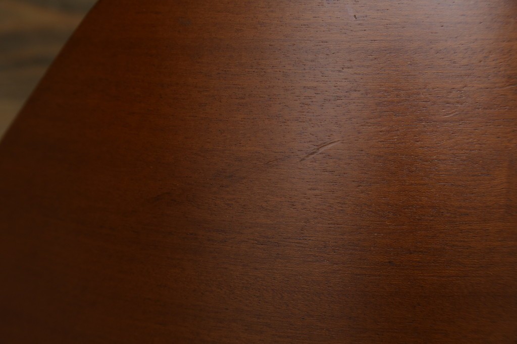 イタリアビンテージ　名作希少品!!　ドリアデ(Driade)　コステス(COSTES)　フィリップ・スタルク(Philippe Starck)デザイン　流線形のフォルムが美しいダイニングチェア2脚セット　(R-082288)