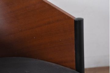 イタリアビンテージ　名作希少品!!　ドリアデ(Driade)　コステス(COSTES)　フィリップ・スタルク(Philippe Starck)デザイン　流線形のフォルムが美しいダイニングチェア2脚セット(椅子、イス、ヴィンテージ、バラ売り可能)(R-082288)