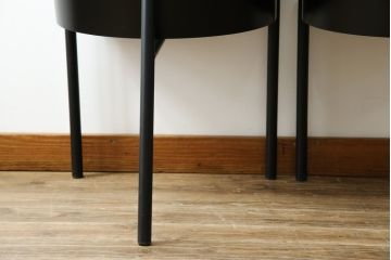 イタリアビンテージ　名作希少品!!　ドリアデ(Driade)　コステス(COSTES)　フィリップ・スタルク(Philippe Starck)デザイン　流線形のフォルムが美しいダイニングチェア2脚セット(椅子、イス、ヴィンテージ、バラ売り可能)(R-082289)