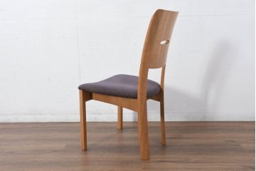 中古　美品　飛騨高山　家具ブランド　シラカワ(shirakawa)　RAPT(ラプト)シリーズ　オーク材　温かみを感じるデザインが魅力のダイニングチェア4脚セット(アームレスチェア、椅子、イス)(定価4脚で約20万円)(R-082291)