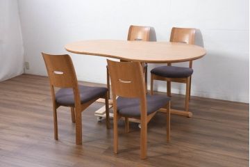 中古　美品　飛騨高山　家具ブランド　シラカワ(shirakawa)　RAPT(ラプト)シリーズ　オーク材　温かみを感じるデザインが魅力のダイニングチェア4脚セット(アームレスチェア、椅子、イス)(定価4脚で約20万円)(R-082291)