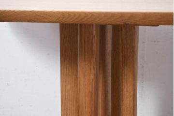 中古　美品　飛騨高山　家具ブランド　シラカワ(shirakawa)　ネオ(NEO)シリーズ　オーク材　ひょうたん型の天板が温かみを感じるダイニングテーブル(ネオテーブル、4人掛け、食卓、作業台)(定価約24万円)(R-082292)