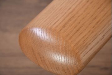 中古　美品　飛騨高山　家具ブランド　シラカワ(shirakawa)　ネオ(NEO)シリーズ　オーク材　ひょうたん型の天板が温かみを感じるダイニングテーブル(ネオテーブル、4人掛け、食卓、作業台)(定価約24万円)(R-082292)