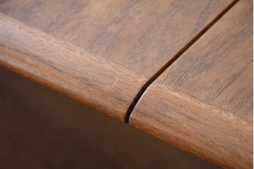 北欧ビンテージ　チーク材　無駄のないデザインが使い勝手の良いローテーブル(エクステンションテーブル、センターテーブル、リビングテーブル、座卓、ヴィンテージ)(R-082298)