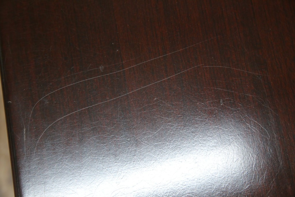 アジアンビンテージ　美しい螺鈿細工入り!!　透かし彫りが見事な座卓(ローテーブル、センターテーブル、リビングテーブル)(R-082299)