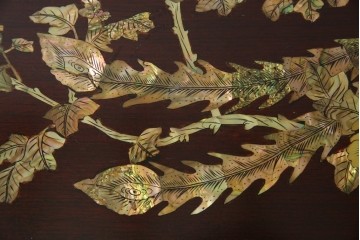 アジアンビンテージ　美しい螺鈿細工入り!!　透かし彫りが見事な座卓(ローテーブル、センターテーブル、リビングテーブル)(R-082299)