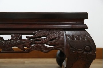 アジアンビンテージ　美しい螺鈿細工入り!!　透かし彫りが見事な座卓(ローテーブル、センターテーブル、リビングテーブル)(R-082299)