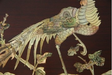 アジアンビンテージ　美しい螺鈿細工入り!!　透かし彫りが見事な座卓(ローテーブル、センターテーブル、リビングテーブル)(R-082299)