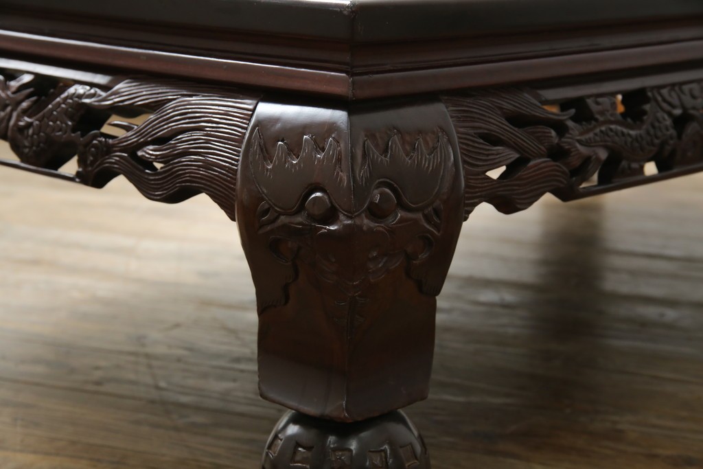 アジアンビンテージ　美しい螺鈿細工入り!!　透かし彫りが見事な座卓(ローテーブル、センターテーブル、リビングテーブル)(R-082299)