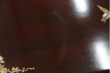 アジアンビンテージ　美しい螺鈿細工入り!!　透かし彫りが見事な座卓(ローテーブル、センターテーブル、リビングテーブル)(R-082299)